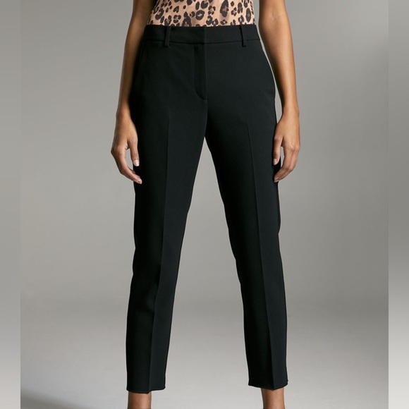 Aritzia Babaton Quentin Pant Slim Straight Leg Pleated Trousers Black Size XS - Picture 3 of 14